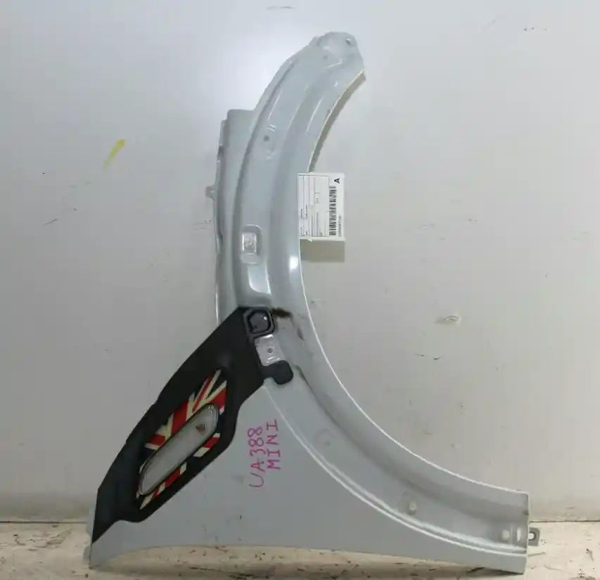 Used MINI, Cooper Right Guard R60 Countryman 01/11 12/16 2014 – image 1 - All Good Parts