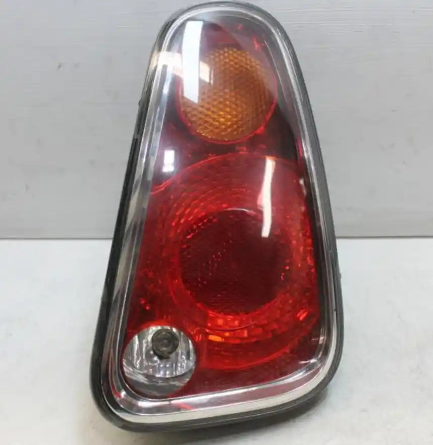 Used MINI, Cooper Right Taillight R52, Cabriolet, 04/04-06/08 J10465 2007 – main images - All Good Parts