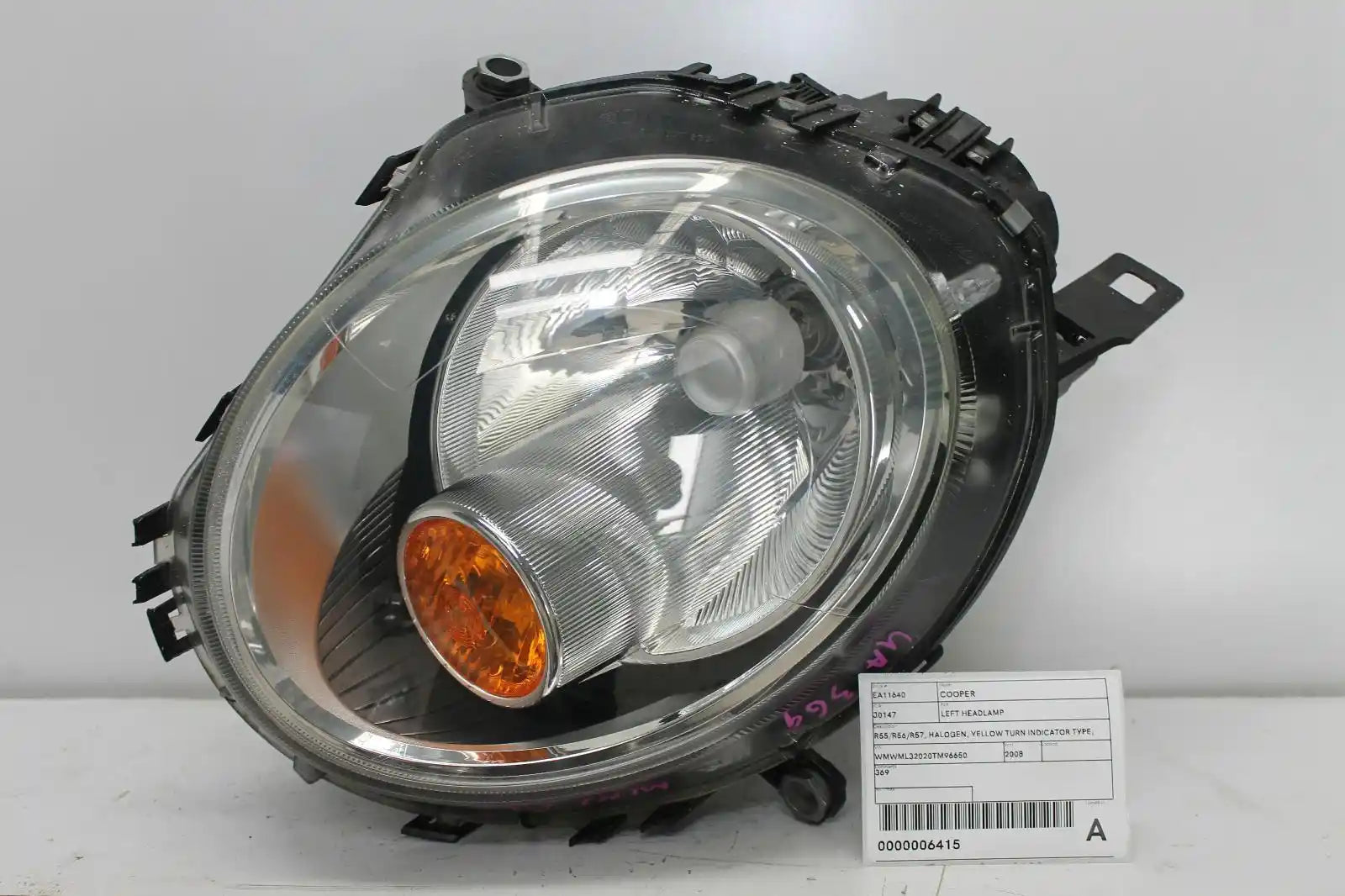 Used MINI, Cooper Left Headlamp R55/R56/R57 Halogen Yellow Turn Indicator Type 03/07 05/15 2008 – image 1 - All Good Parts