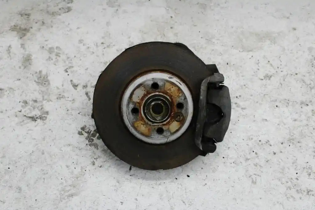 Used MINI, Cooper Right Front Hub Assembly R55/R56/R57, Wagon/3Dr Hatch/Cabrio, 03/07-05/15 J15153 2007 – main images - All Good Parts