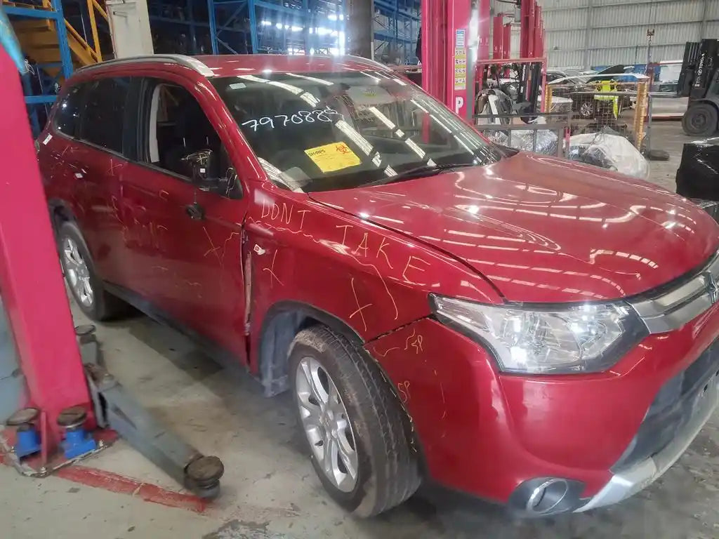 Used Mitsubishi, Outlander Overflow Bottle Zj-Zl, 10/12-07/21 J0012 2014 – image 3 - All Good Parts