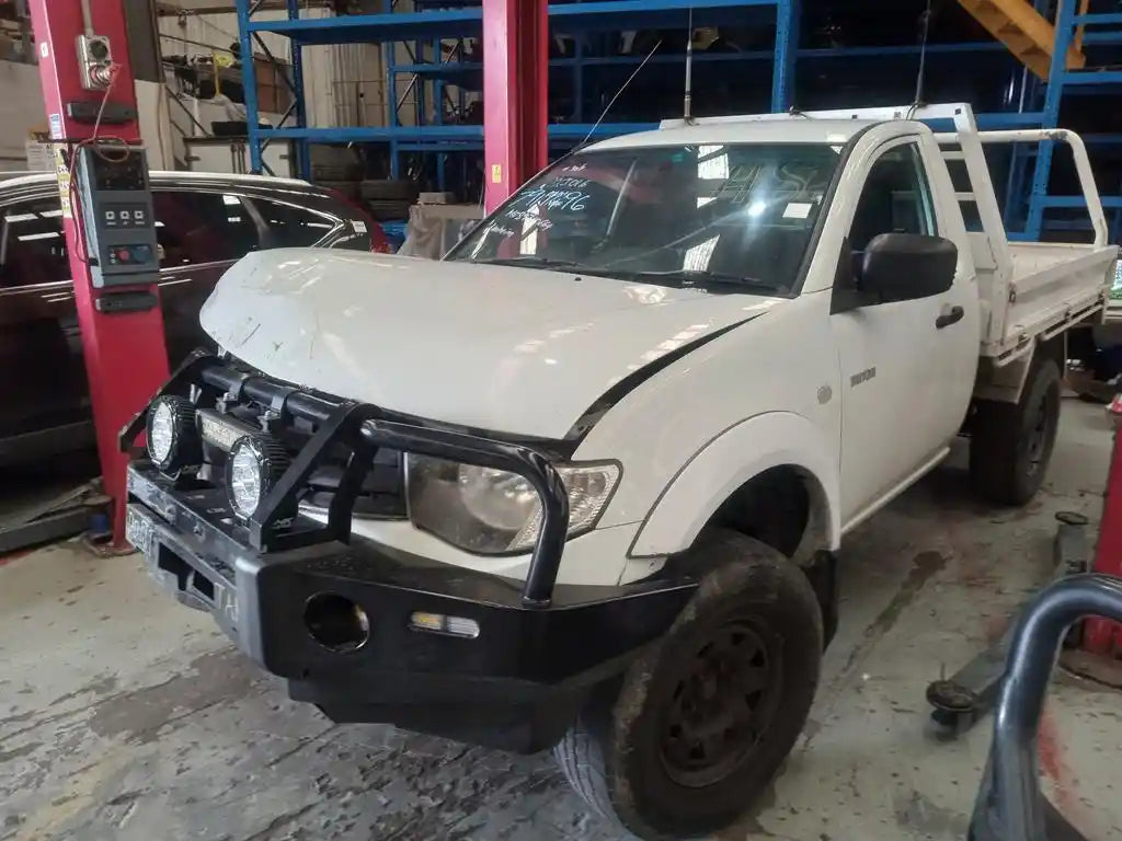 Used Mitsubishi Triton 2010 – image 3 - All Good Parts