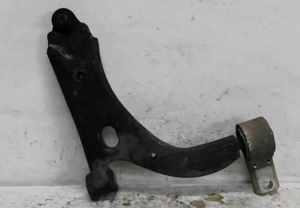 Used Mazda, 2 Right Front Lower Control Arm Dy 12/02 08/07 2006 – main images - All Good Parts