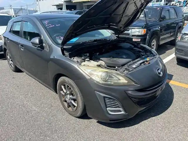 Used Mazda 3 2009 – image 2 - All Good Parts