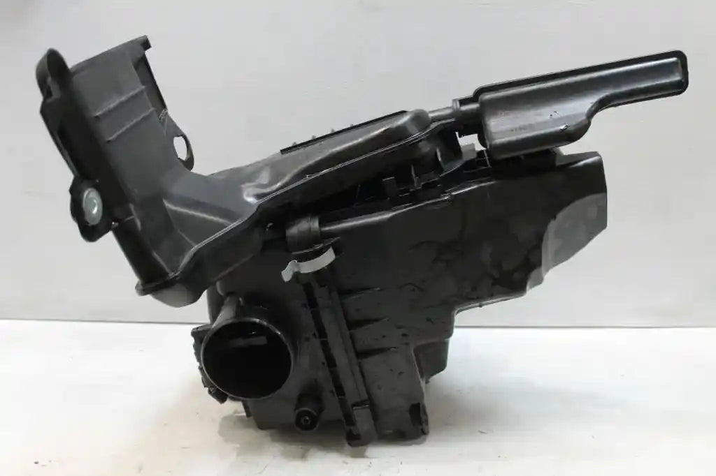 Used Mazda, 6 Air Cleaner/Box Air Cleaner, Gj-Gl, 2.2, Diesel, 11/12-02/18 J98605 2014 – image 2 - All Good Parts