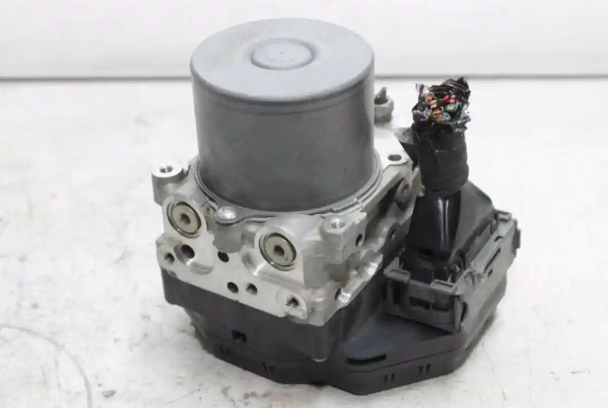 Used Mazda, 6 Abs Pump/Modulator Gj, 10/14-06/16 J1653 2015 – main images - All Good Parts