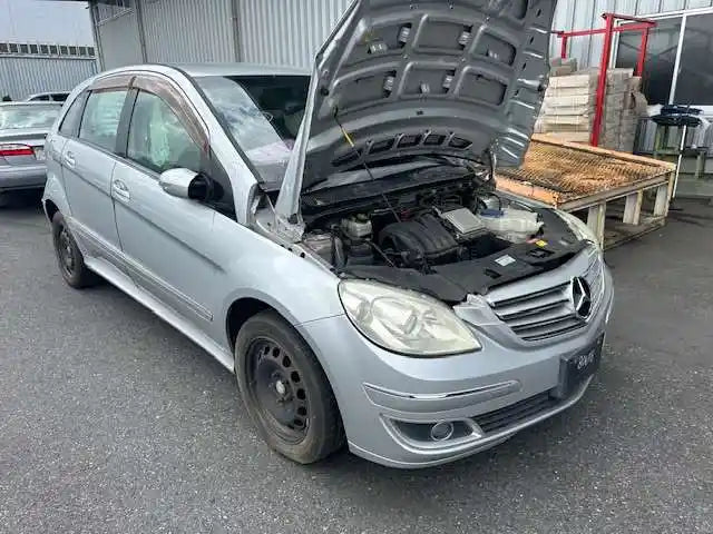Used Mercedes B Class 2008 – image 2 - All Good Parts