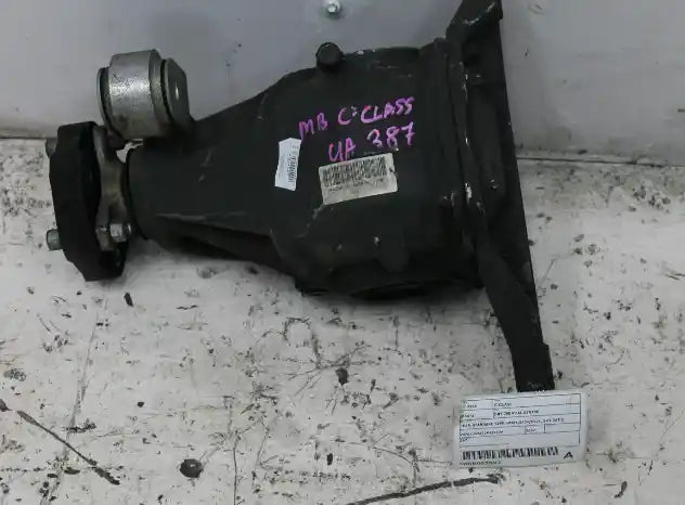 Used Mercedes, C Class Differential Centre Rear Standard Type W204/S204/C204 3.07 Ratio 07/07 01/15 2009 – image 1 - All Good Parts