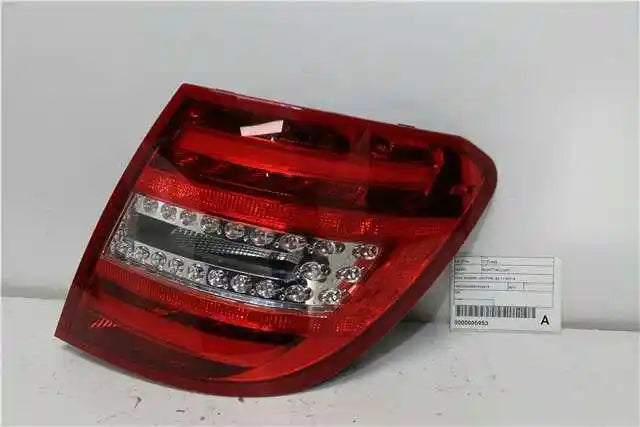 Used Mercedes, C Class Right Taillight S204 Wagon Led Type 03/11 07/14 2012 – image 1 - All Good Parts