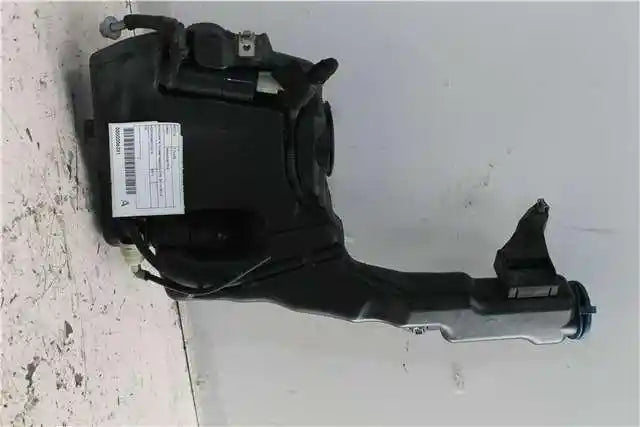 Used Mercedes, C Class Washer Bottle W204/S204 W/ H/Lamp Washers Type 04/10 07/14 2012 – image 1 - All Good Parts