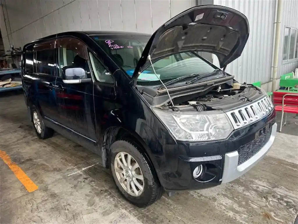 Used Mitsubishi Outlander 2010 – image 2 - All Good Parts