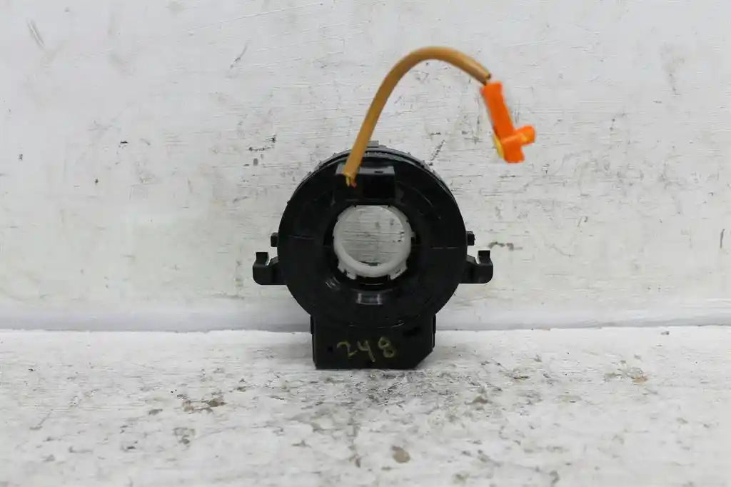 Used Mitsubishi, ASX Airbag Module/Sensor Clockspring Xa Xc 05/10 06/17 2016 – image 1 - All Good Parts