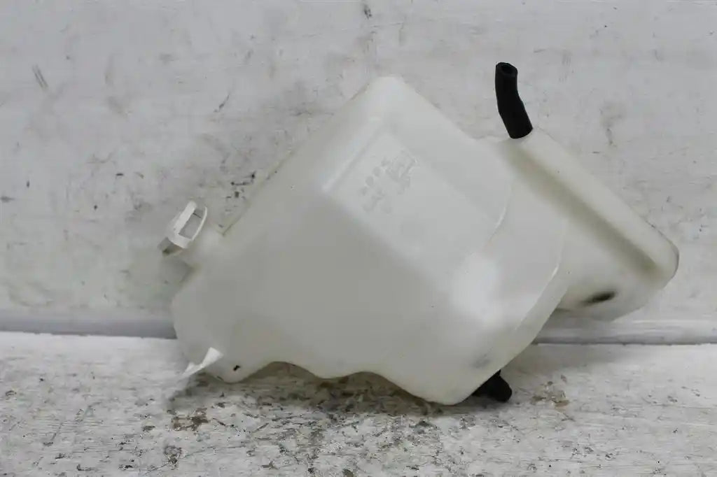Used Mitsubishi, ASX Overflow Bottle Petrol Xa Xd 05/10 2016 – image 1 - All Good Parts