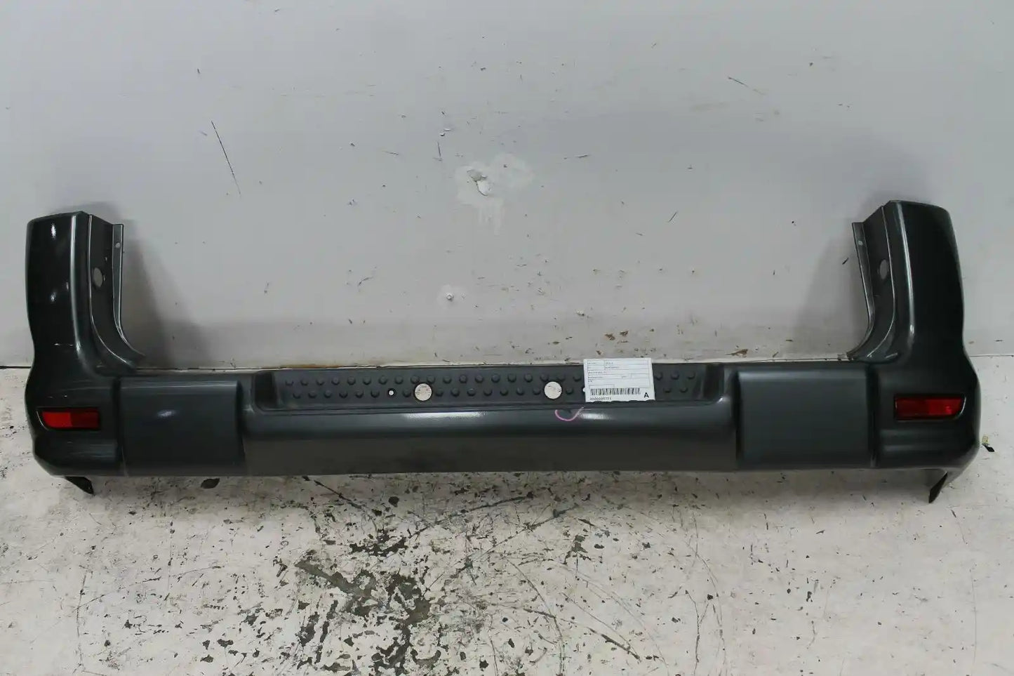 Used Mitsubishi, Delica Rear Bumper Spacegear 90 07 2000 – image 1 - All Good Parts