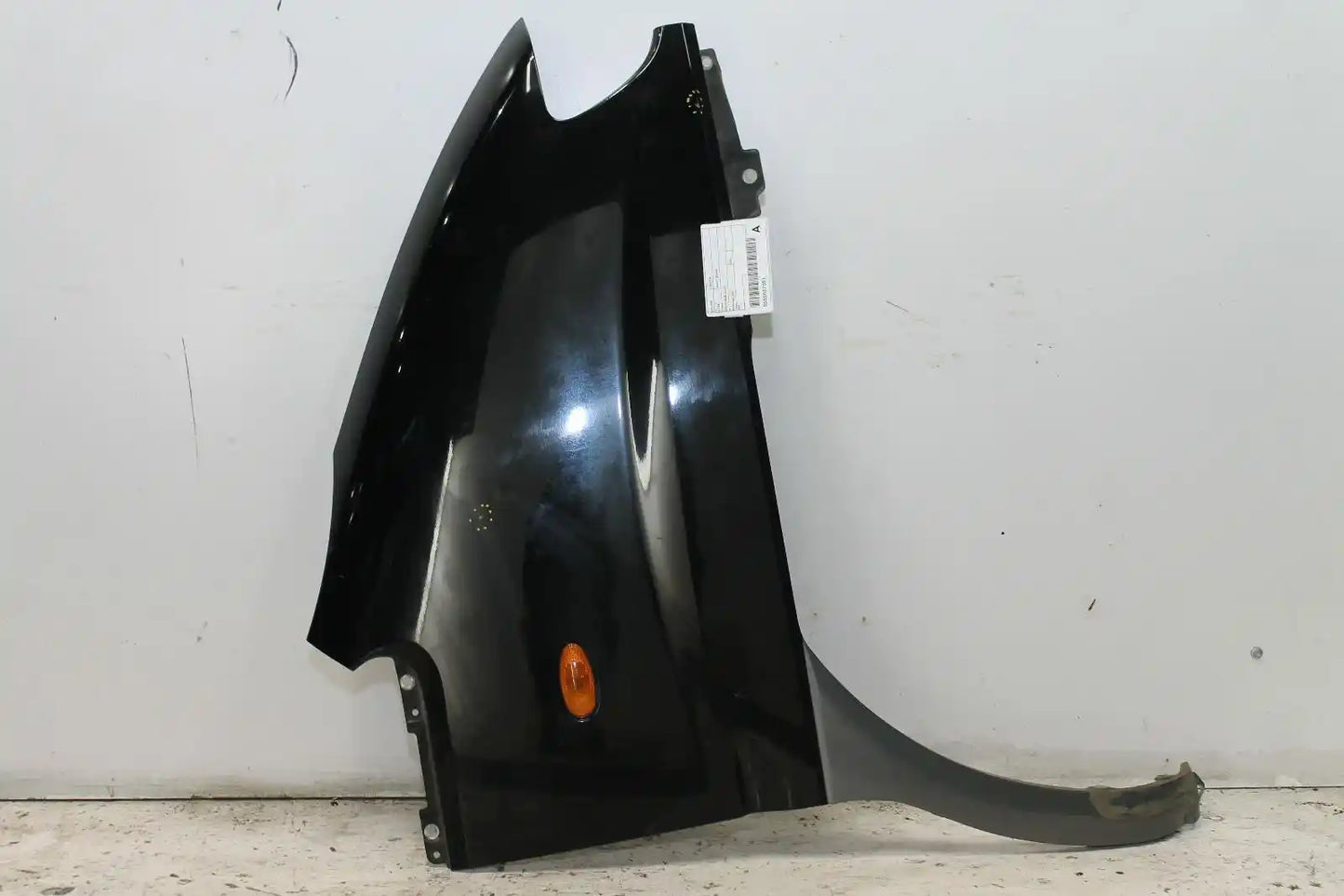Used Mitsubishi, Delica Right Guard Spacegear 06/97 2000 – image 1 - All Good Parts