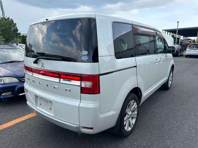 Used Mitsubishi Delica 2007 – image 3 - All Good Parts