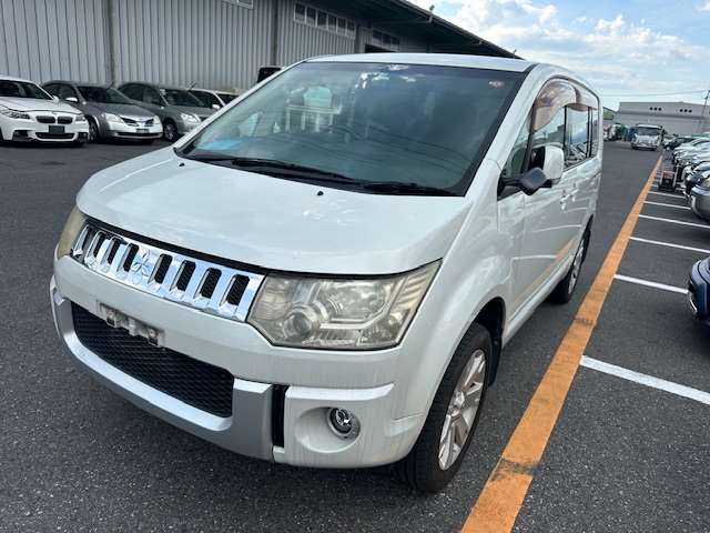 Used Mitsubishi Delica 2007 – image 1 - All Good Parts