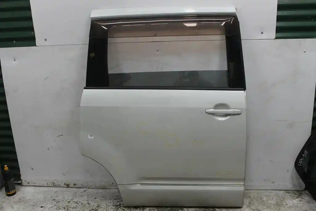 Used Mitsubishi, Delica Right Rear Door 5Th Gen 07 18 (Import) 2007 – main images - All Good Parts