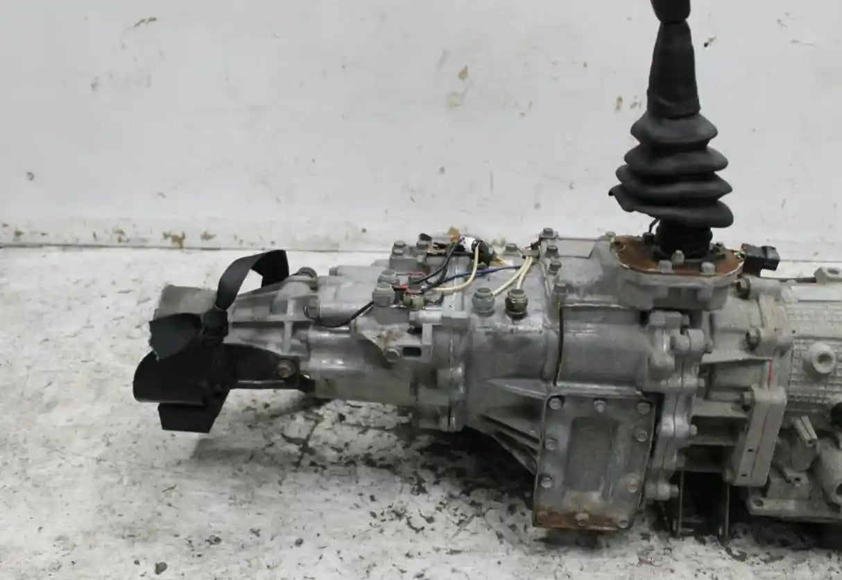 Used Mitsubishi, Delica Transfer Case Spacegear 90 07 2001 – main images - All Good Parts