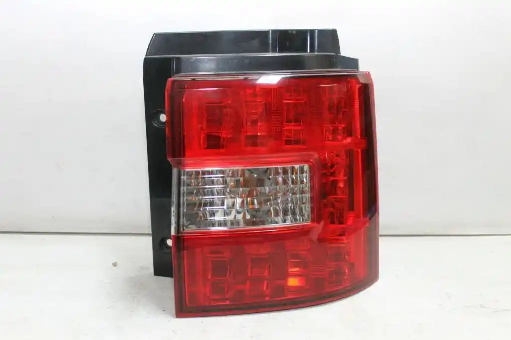 Used Mitsubishi, Delica Right Taillight 5Th Gen 07-18 (Import) 33 2007 – main images - All Good Parts
