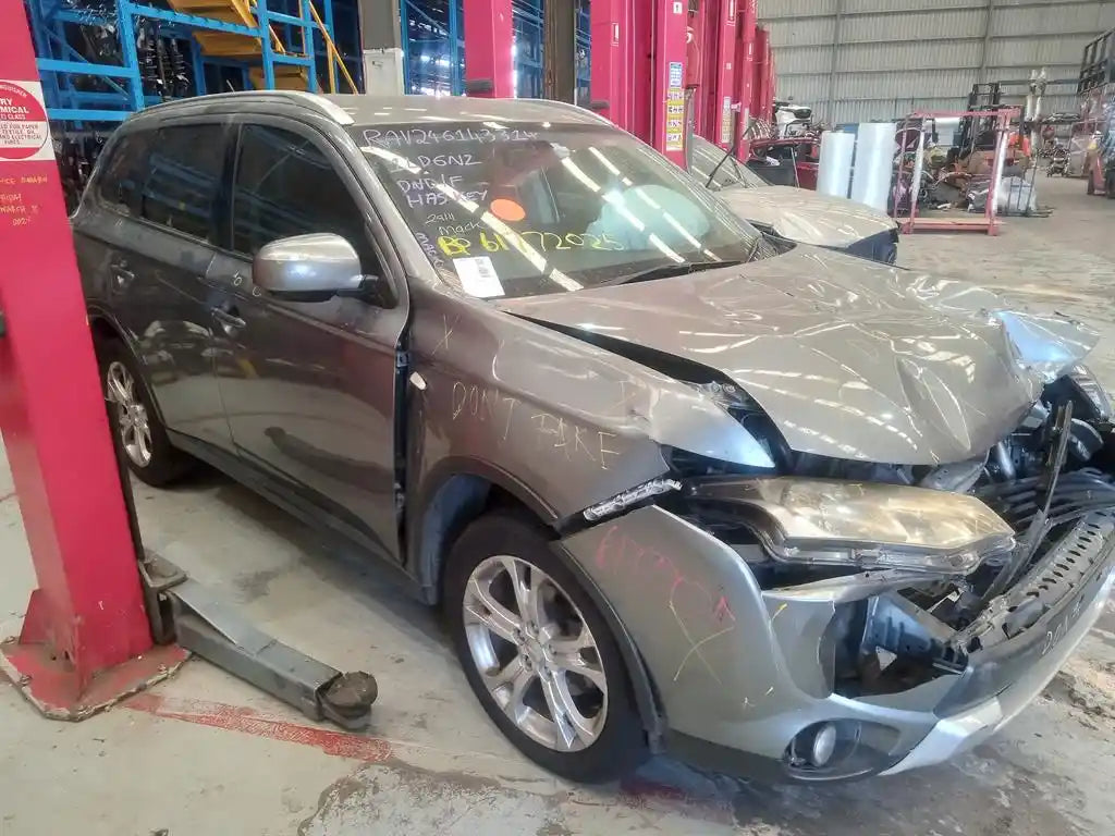 Used Mitsubishi, Outlander Trans/Gearbox Auto Awd Petrol 2.4 4J12 W/ Transfer Case Zj W1Cja1A4X Code 10/12 12/14 2014 – image 3 - All Good Parts