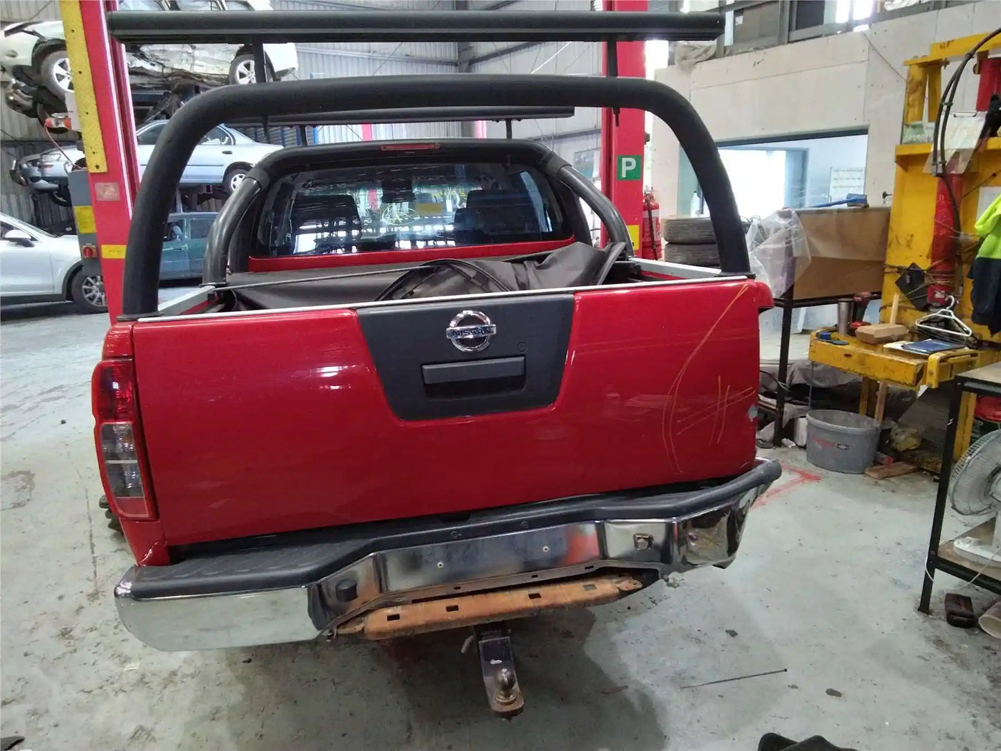 Used Nissan Navara 2015 – image 4 - All Good Parts