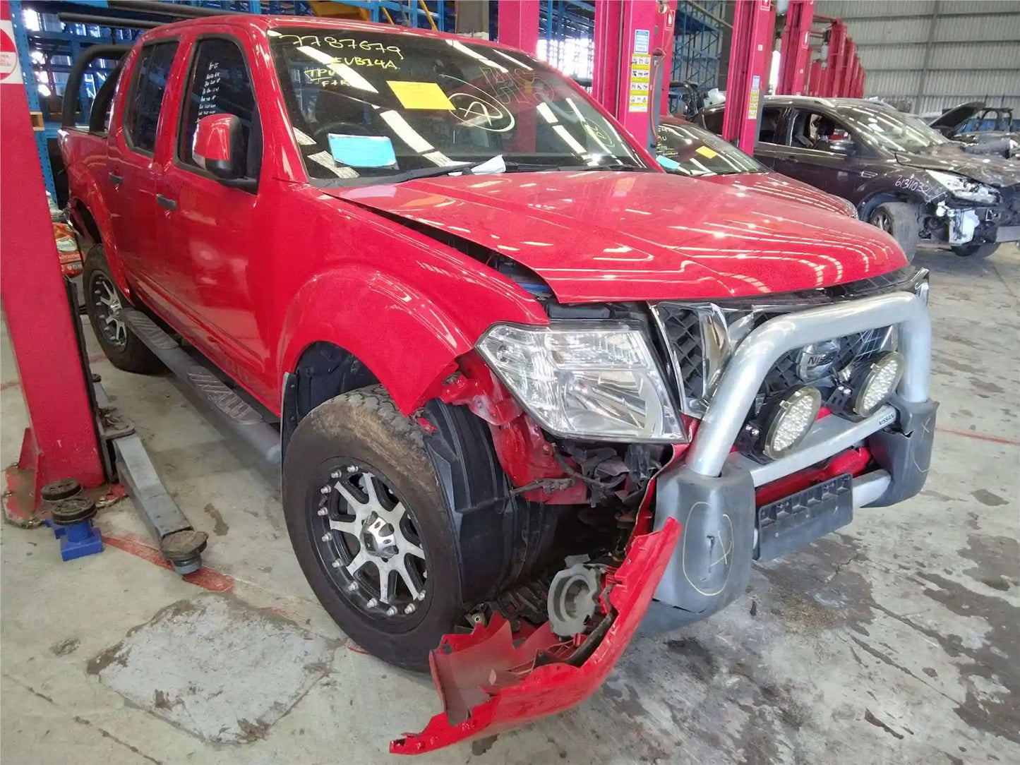 Used Nissan Navara 2015 – image 2 - All Good Parts