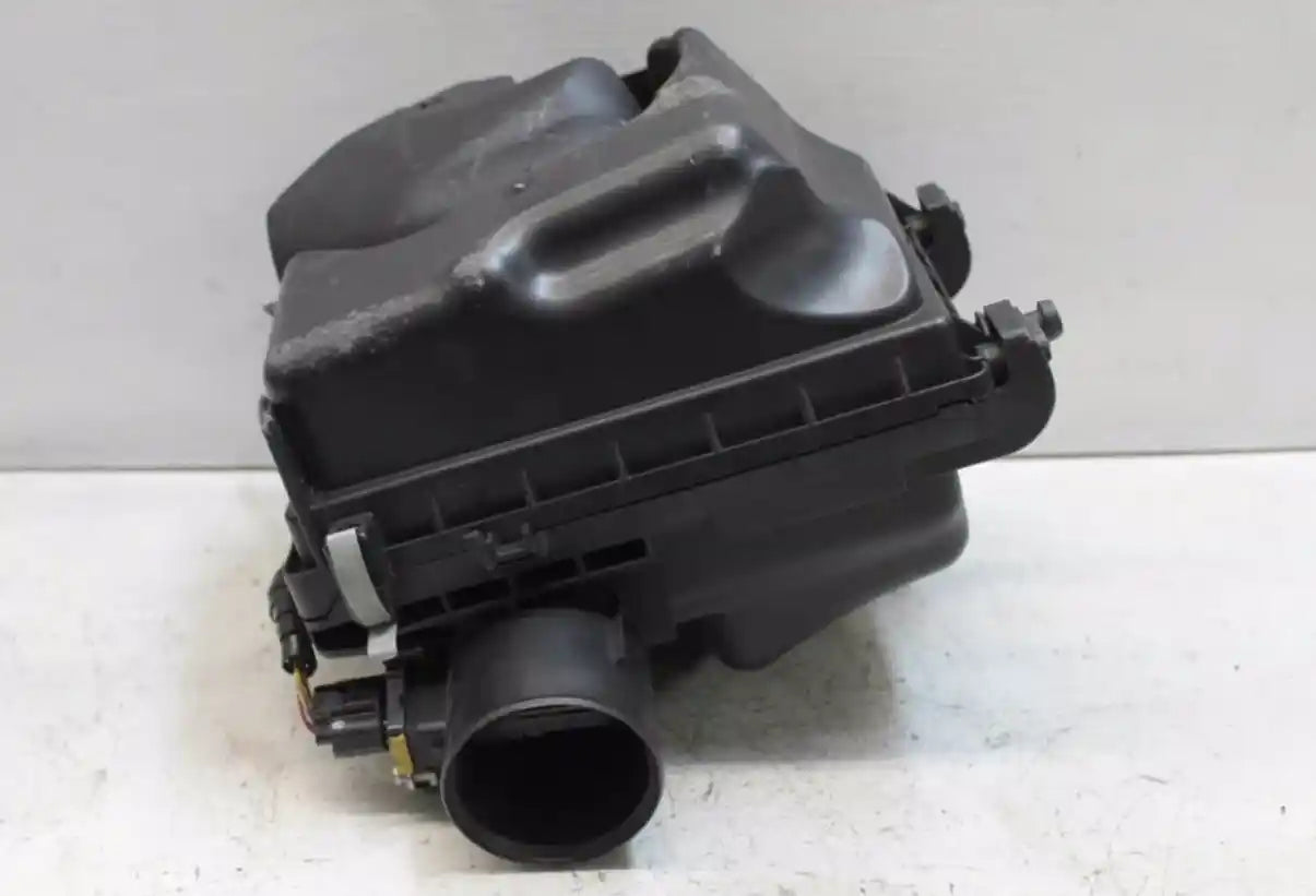 Used Nissan, Juke Air Cleaner/Box Air Cleaner, F15, 16, Mr16Ddt, Petrol, St-S/Ti-S, 06/10-01/15 J36987 2013 – main images - All Good Parts