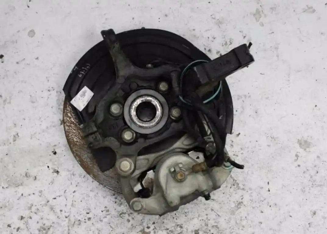 Nissan, Juke Left Front Hub Assembly F15, 06/10-12/19 J1774