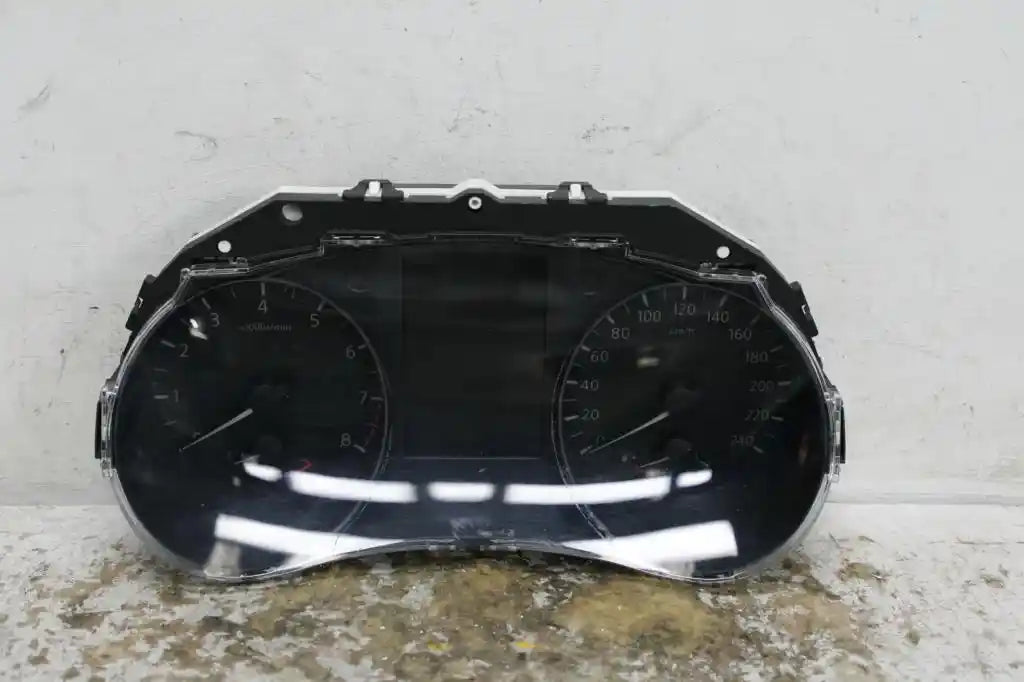 Used Nissan, Qashqai Instrument Cluster Petrol Auto T/M J11 12/13 07/21 2017 – image 1 - All Good Parts