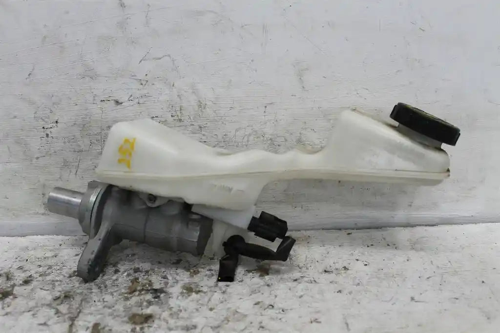 Used Nissan, Qashqai Master Cylinder J11 12/13 07/21 2017 – image 1 - All Good Parts