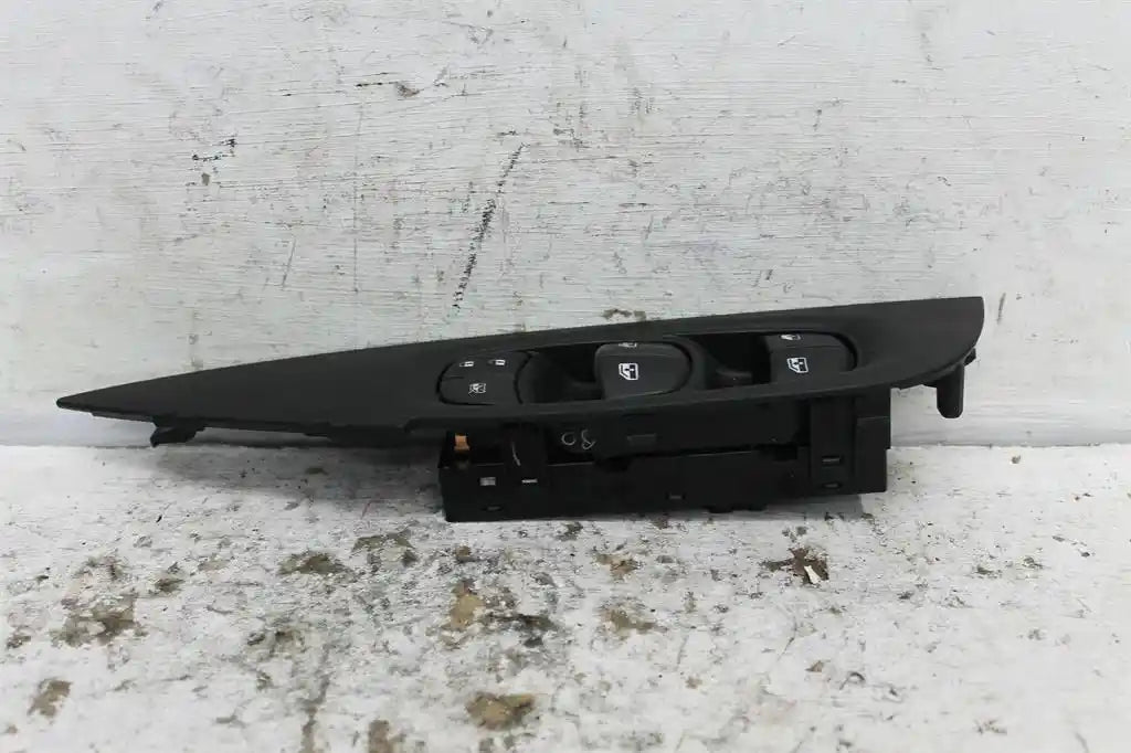 Used Nissan, Qashqai Power Window Switch Rh Front (Master Switch) Late Type (All Doors Non Auto Down Type) J11 07/17 07/21 2017 – image 1 - All Good Parts