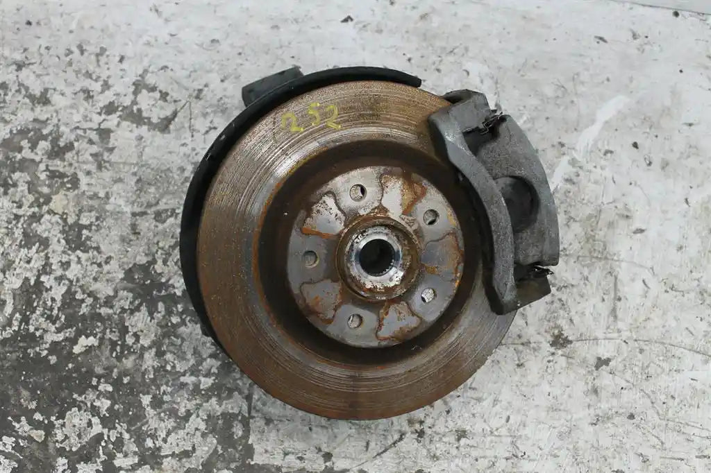Used Nissan, Qashqai Right Front Hub Assembly J11 12/13 07/21 2017 – image 1 - All Good Parts