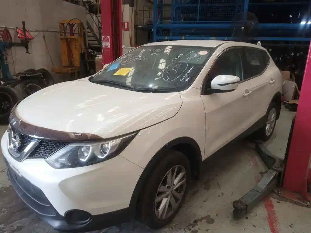 Used Nissan, Qashqai Overflow Bottle J11 12/13 07/21 2017 – image 4 - All Good Parts
