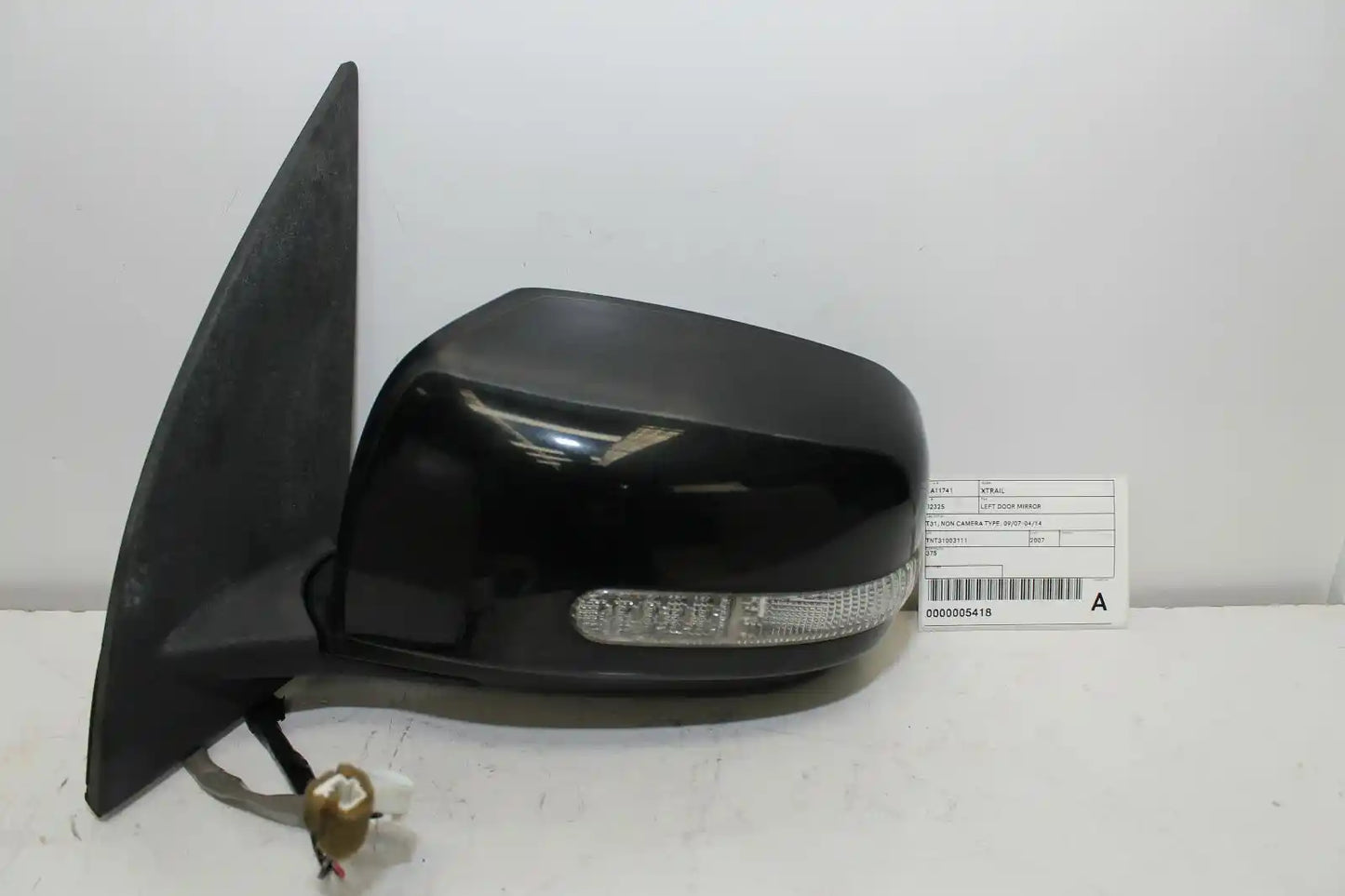 Used Nissan, Xtrail Left Door Mirror T31 Non Camera Type 09/07 04/14 2007 – image 1 - All Good Parts