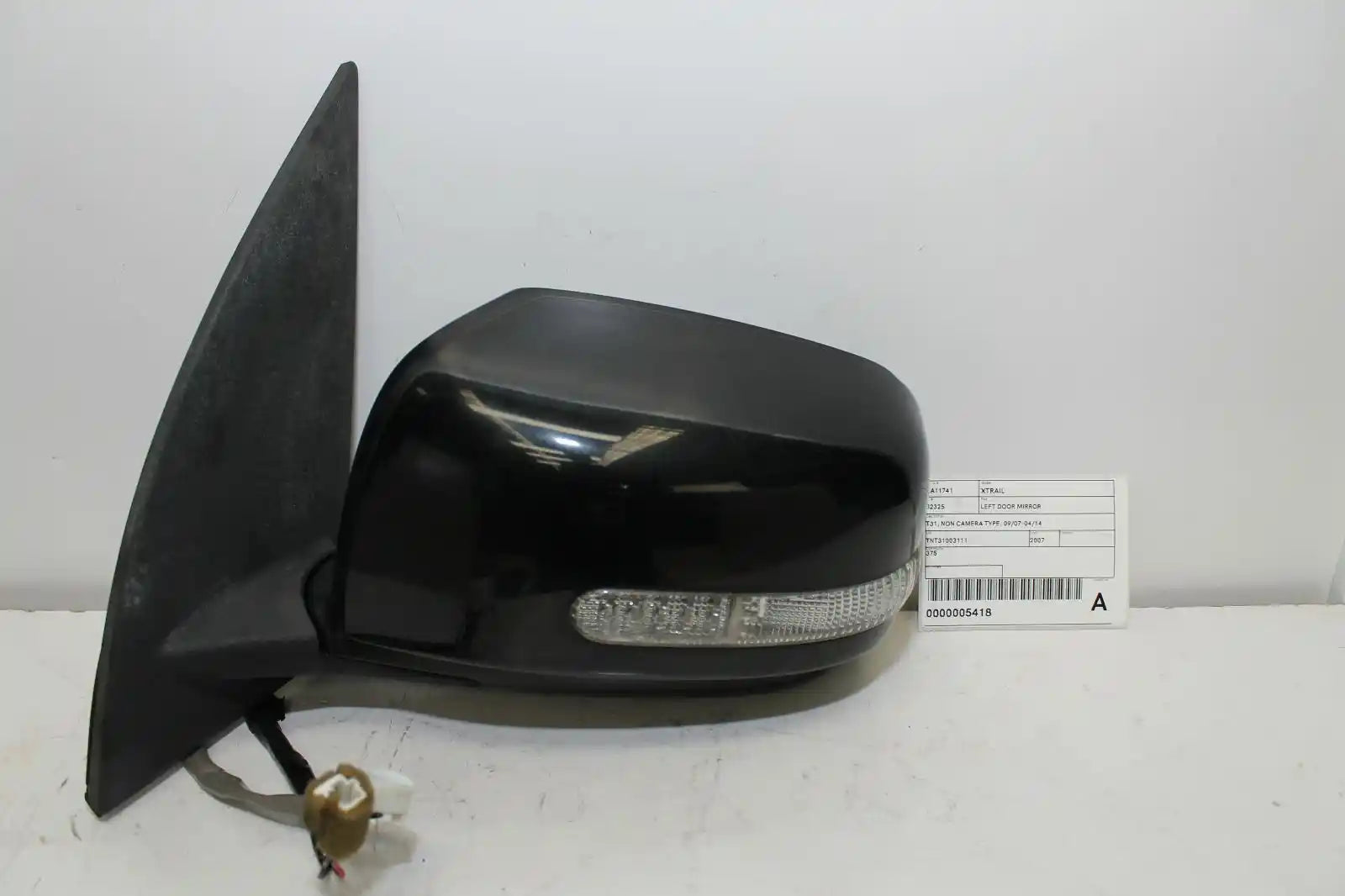 Used Nissan, Xtrail Left Door Mirror T31 Non Camera Type 09/07 04/14 2007 – image 1 - All Good Parts