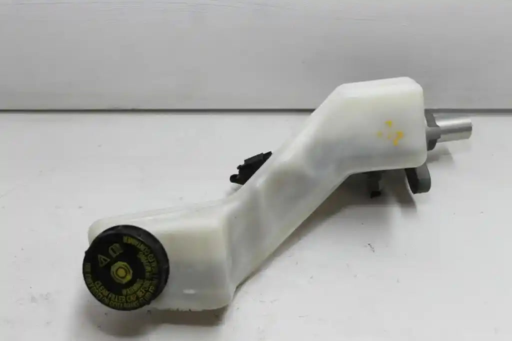 Used Nissan, Xtrail Master Cylinder T32 03/14 07/22 2017 – image 1 - All Good Parts