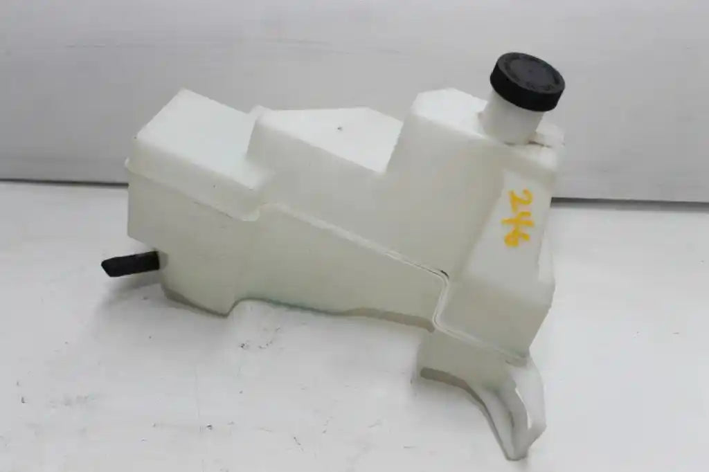 Used Nissan, Xtrail Overflow Bottle Petrol T32 02/14 07/22 2017 – image 1 - All Good Parts
