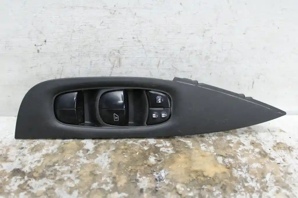 Used Nissan, Xtrail Power Window Switch Rh Front (Master Switch) T32 02/14 07/22 2016 – image 1 - All Good Parts