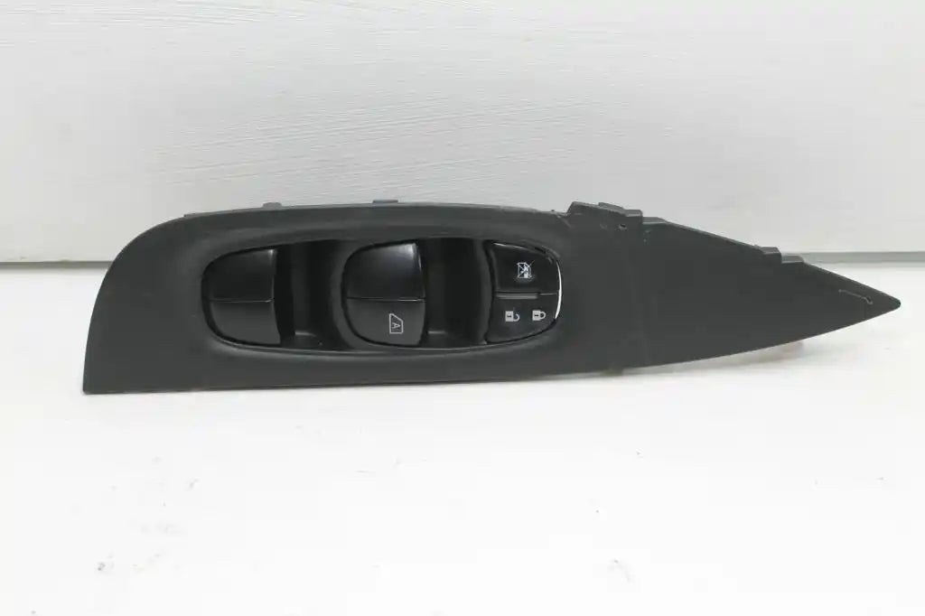 Used Nissan, Xtrail Power Window Switch Rh Front (Master Switch) T32 02/14 07/22 2017 – image 1 - All Good Parts