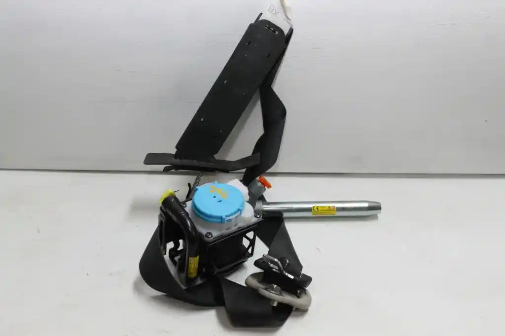 Used Nissan, Xtrail Seat Belt Rh Front Assy (Belt And Stalk) T32 02/14 07/22 2017 – image 1 - All Good Parts