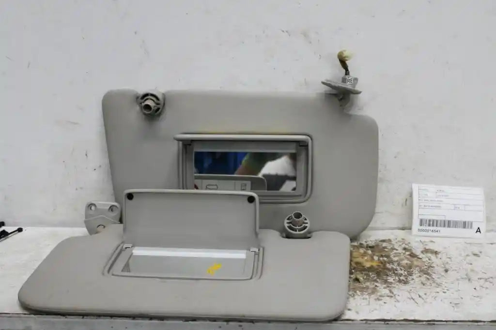 Used Nissan, Xtrail Sun Visor T32 Pair 02/14 07/22 2016 – image 1 - All Good Parts