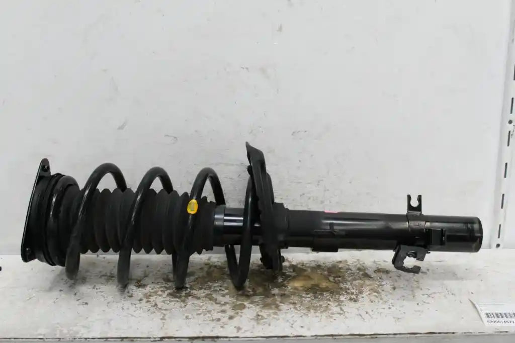 Used Nissan, Xtrail Left Front Strut T32 2.0/2.5 Petrol 02/14 07/22 2016 – image 1 - All Good Parts