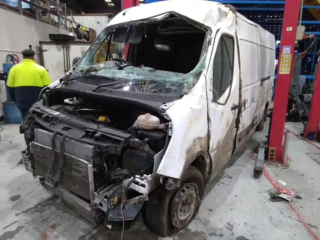 Used Renault Master 2018 – image 3 - All Good Parts