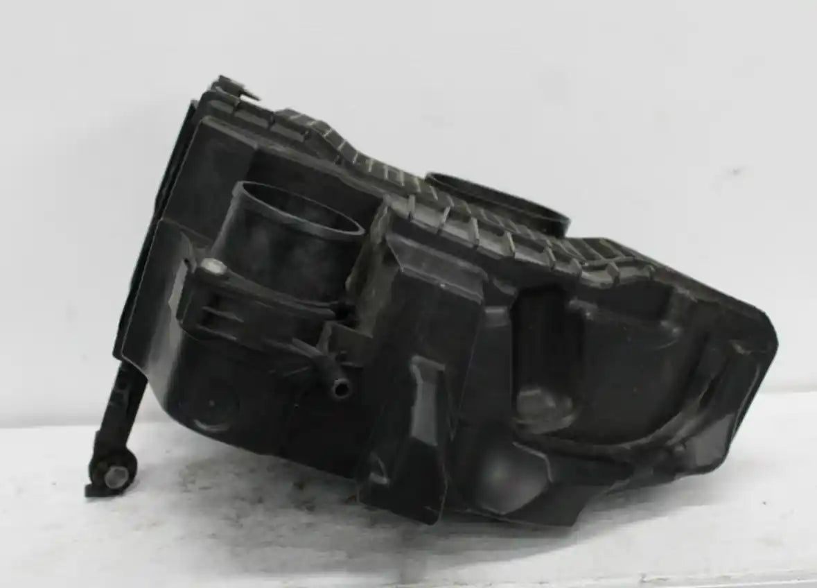 Used Renault, Captur Air Cleaner/Box Air Cleaner, 1.2, Petrol, J87, 08/14-07/18 J69088 2014 – main images - All Good Parts
