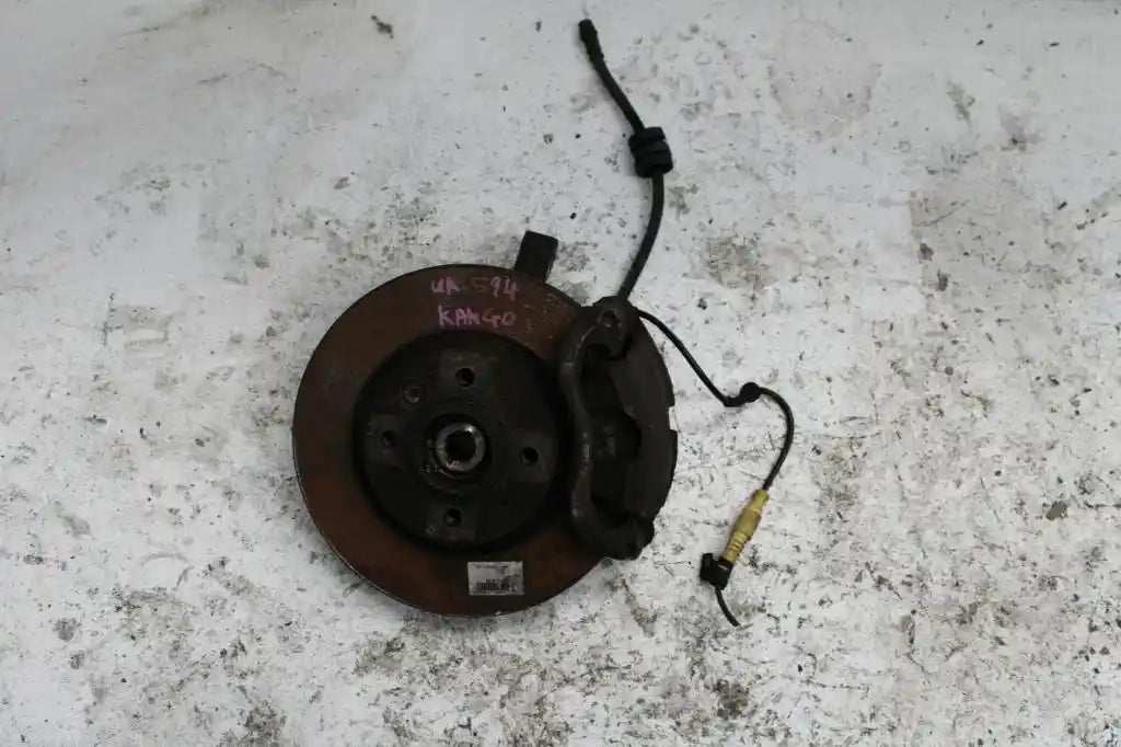 Used Renault, Kangoo Right Front Hub Assembly X76, Abs Type, 08/04-09/10 J10012A 2004 – main images - All Good Parts
