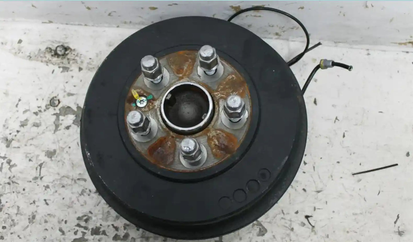Used Holden, Barina Left Rear Hub Assembly Spark Mj (Kl3M...) Drum Type Abs Type 10/10 06/15 2011 – image 1 - All Good Parts