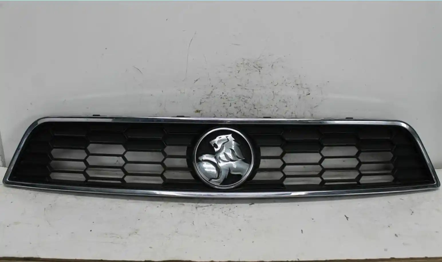 Used Holden, Barina Grille Radiator Grille Spark Mj (Vin Kl3M) 10/10 12/12 2011 – image 1 - All Good Parts