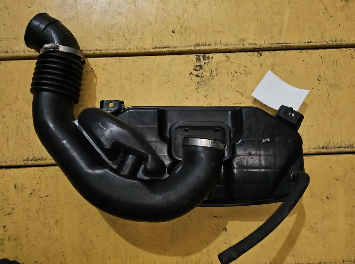 Used Subaru, Liberty Air Cleaner/Box Air Cleaner 5Th Gen 2.5 Non Turbo 07/09 11/14 2010 – image 1 - All Good Parts