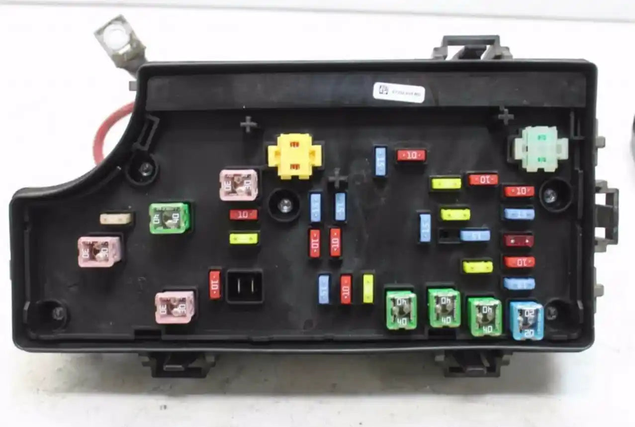 Used Jeep, Patriot Fuse Box Petrol Mk 08/07 12/16 2014 – main images - All Good Parts